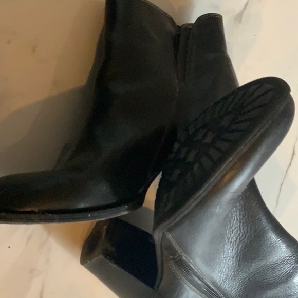 Soffi Bootie - Picture 9 of 12